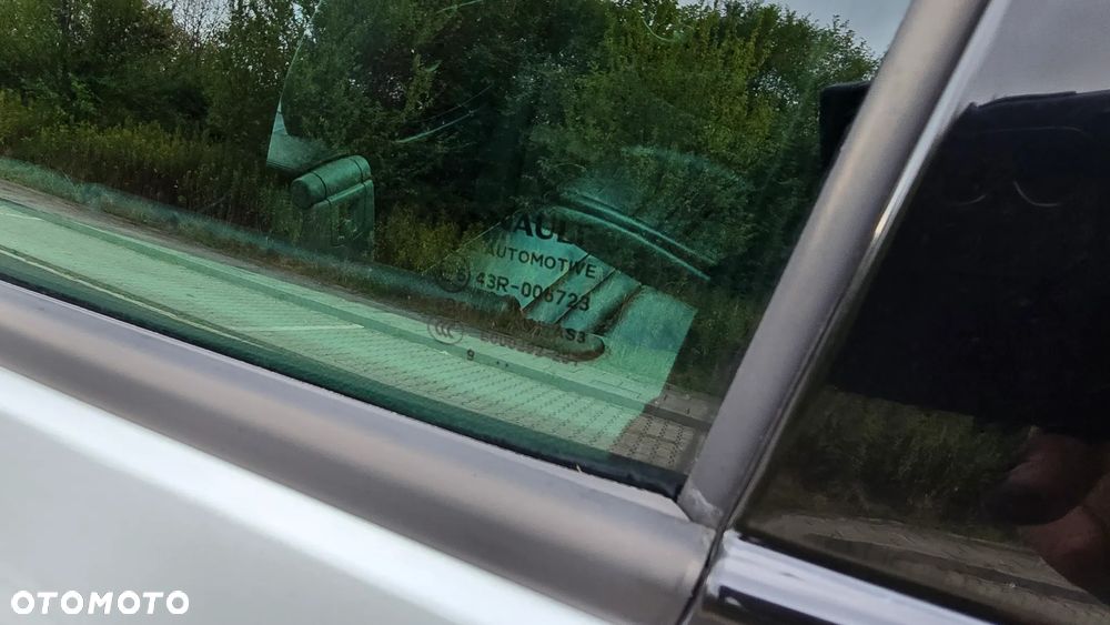 Renault Grand Scenic - 22