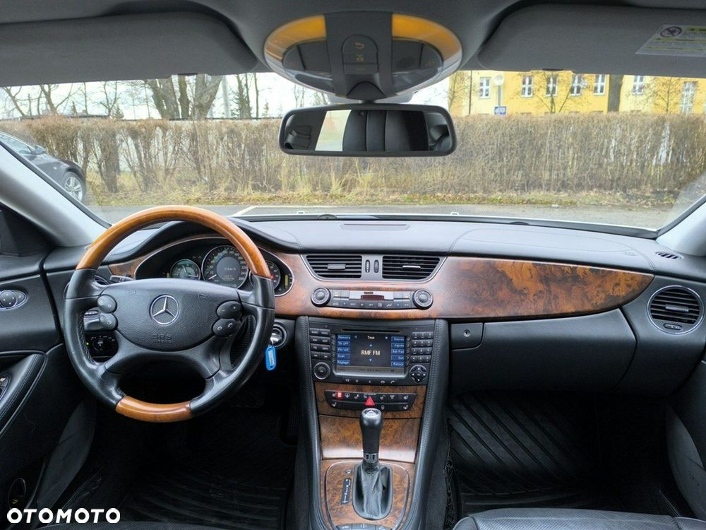 Mercedes-Benz CLS - 10