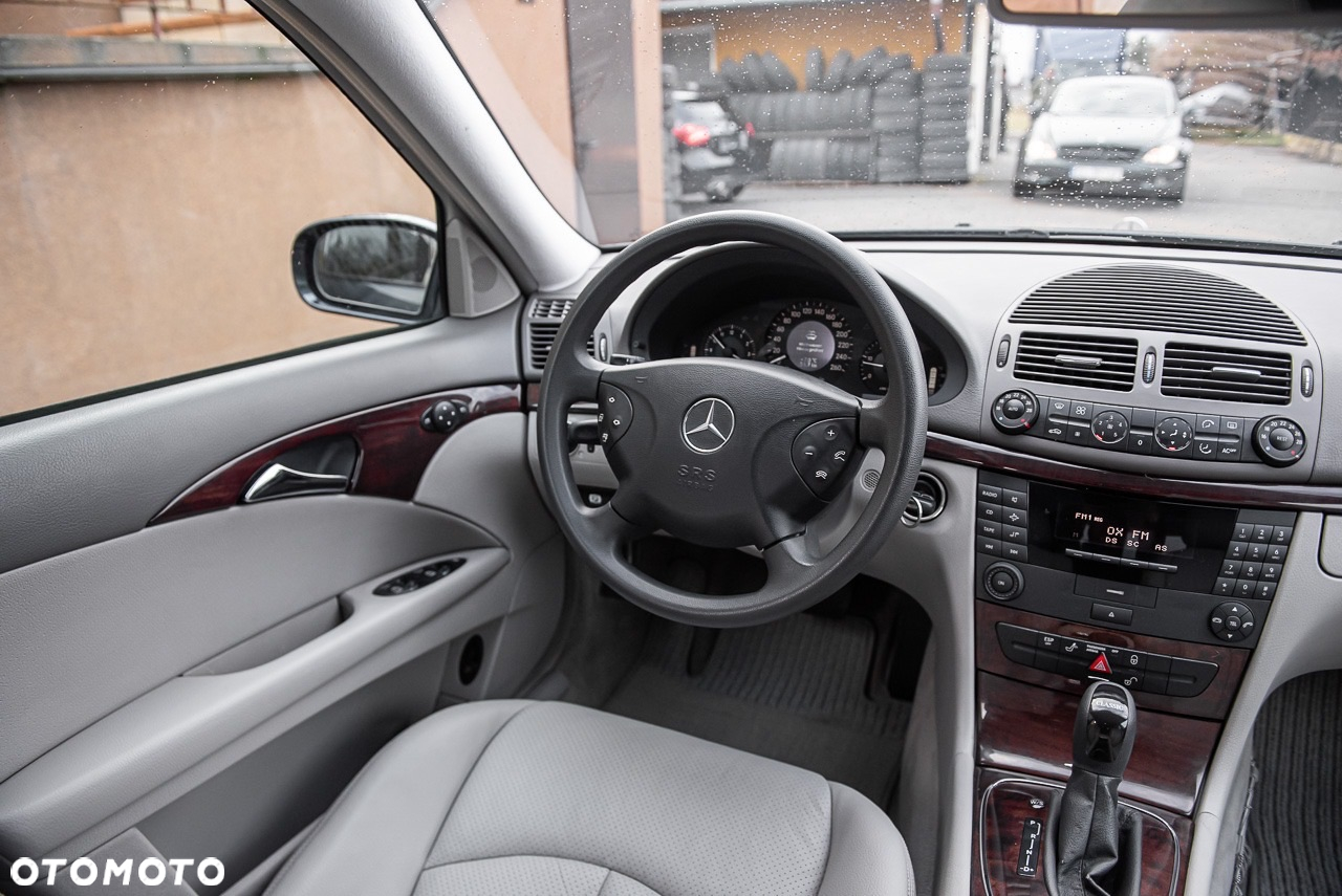 Mercedes-Benz Klasa E - 15