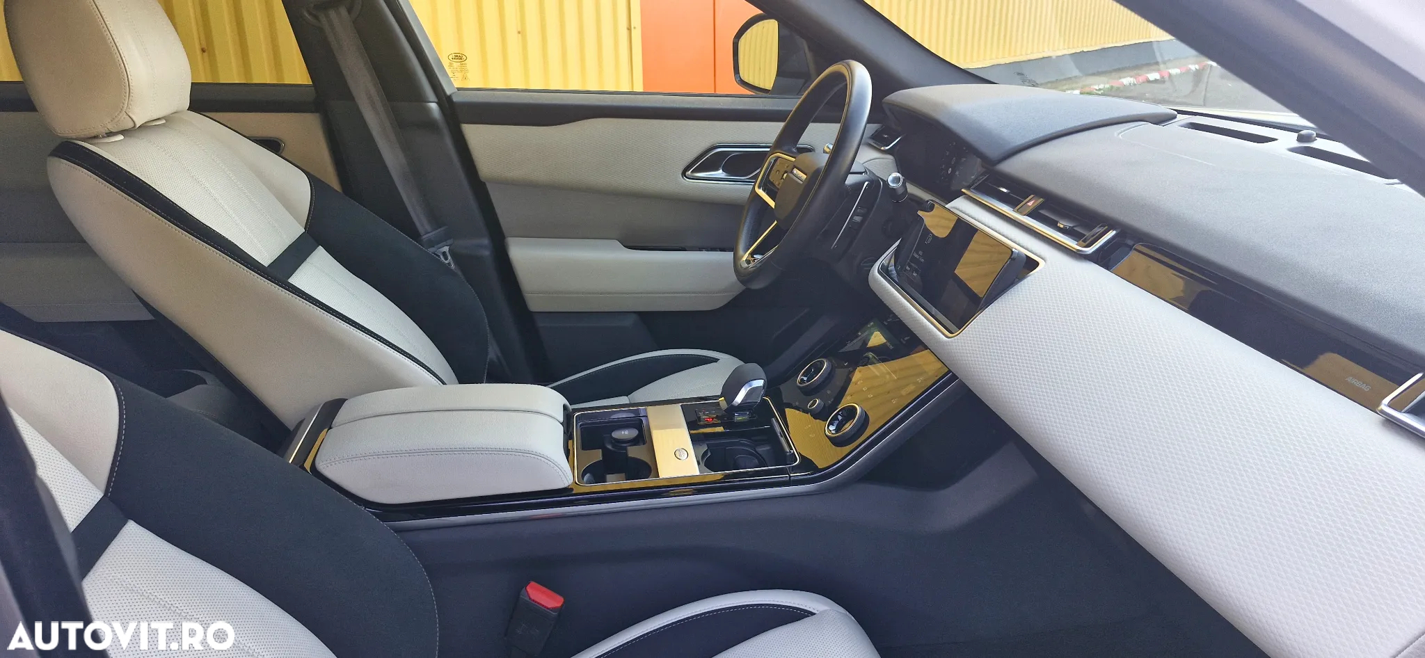 Land Rover Range Rover Velar R-Dynamic 2.0 P250 S - 9