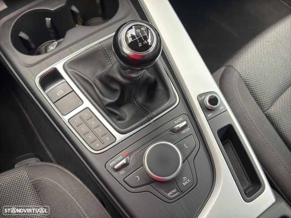 Audi A4 Avant 2.0 TDI Business Line - 11
