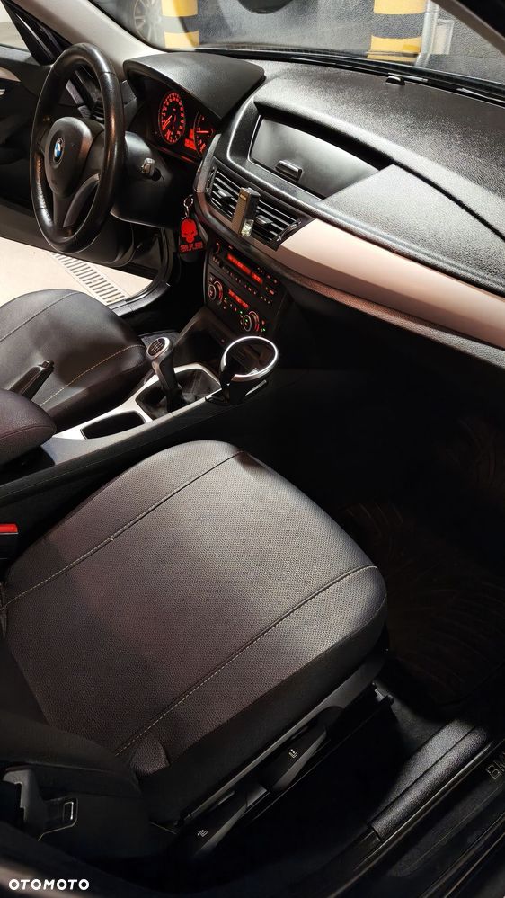 BMW X1 sDrive18i - 9