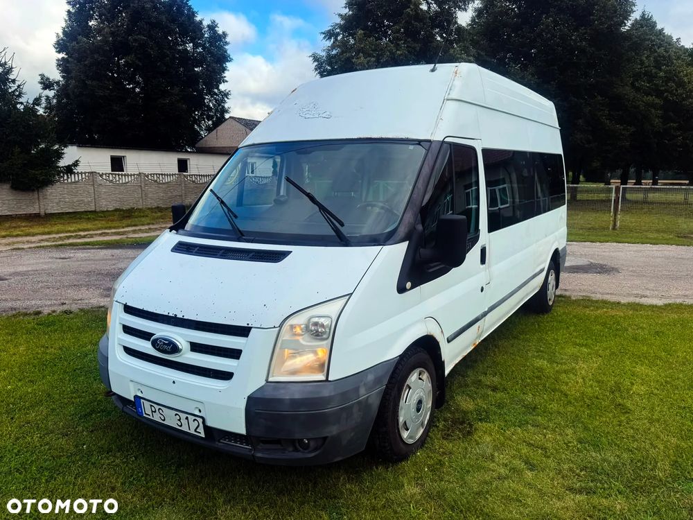 Ford Transit 350L - 1