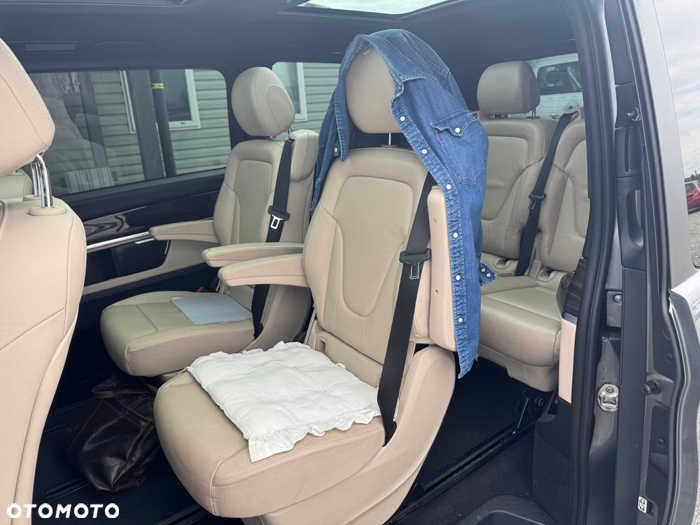 Mercedes-Benz Klasa V 300 d lang 9G-TRONIC Avantgarde Edition 2020 - 11