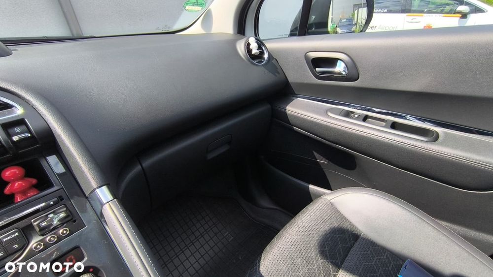 Peugeot 3008 2.0 HDi Allure - 20