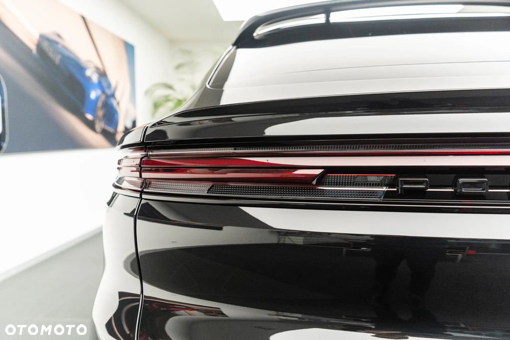 Porsche Cayenne S E-Hybrid PHEV Black Edition - 36
