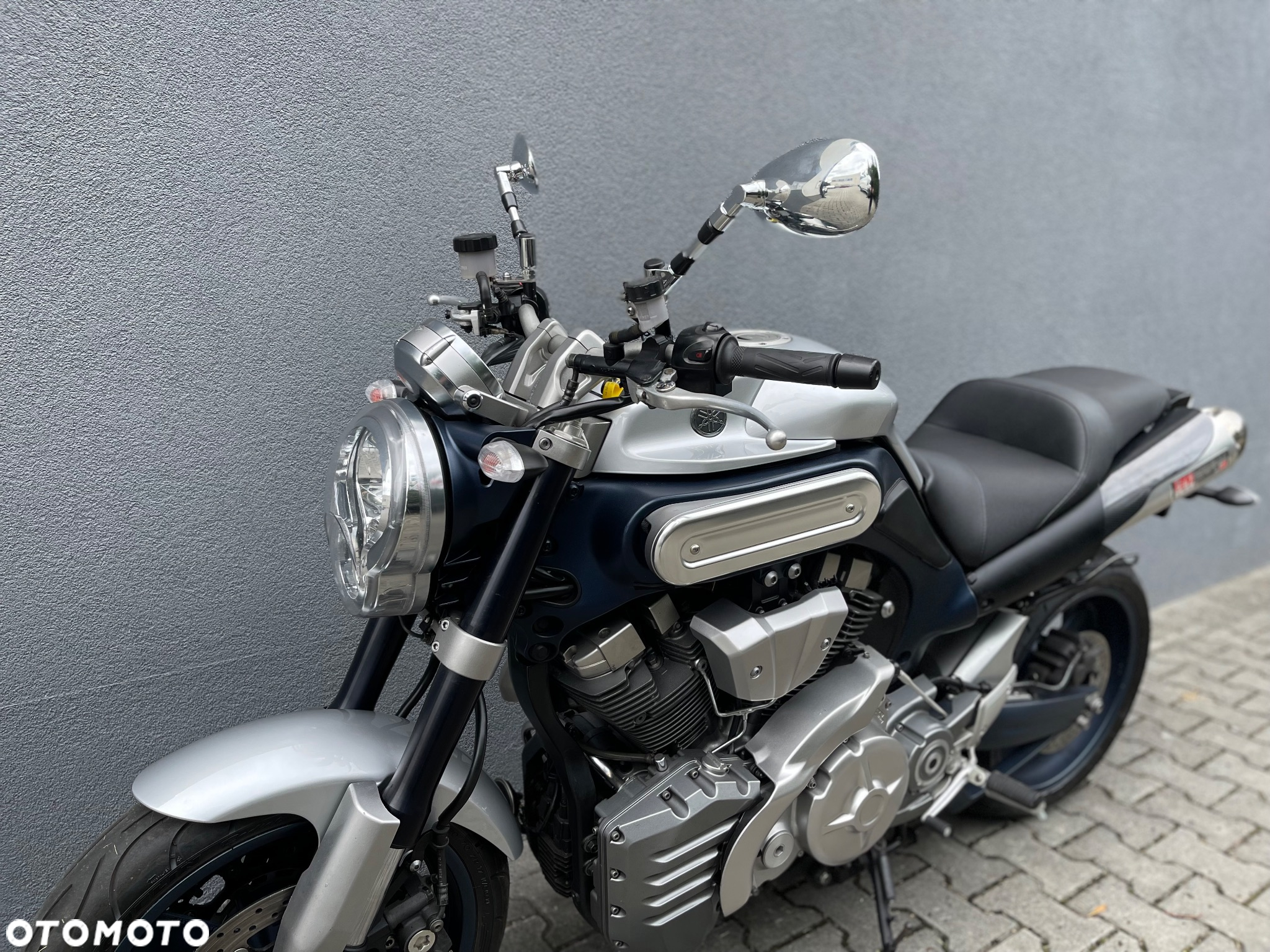 Yamaha MT - 12