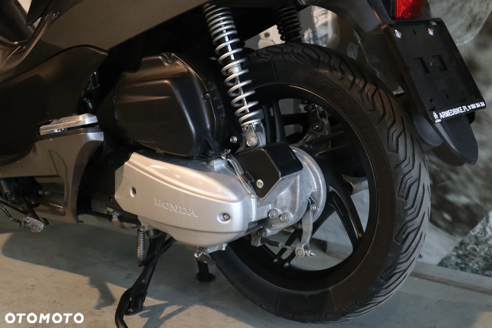 Honda PCX - 8
