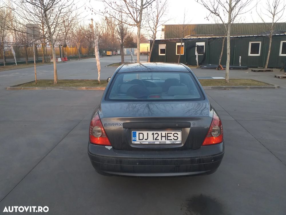 Hyundai Elantra 1.6 F/L - 11