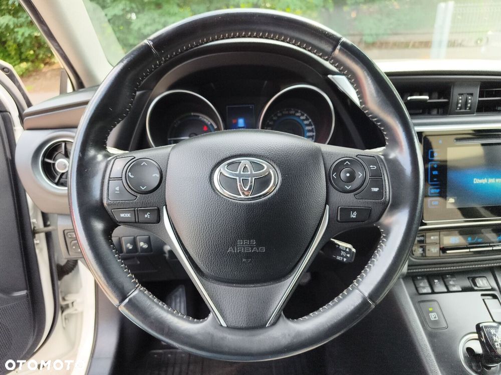 Toyota Auris - 21