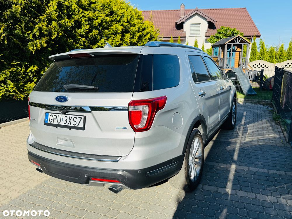 Ford Explorer - 3