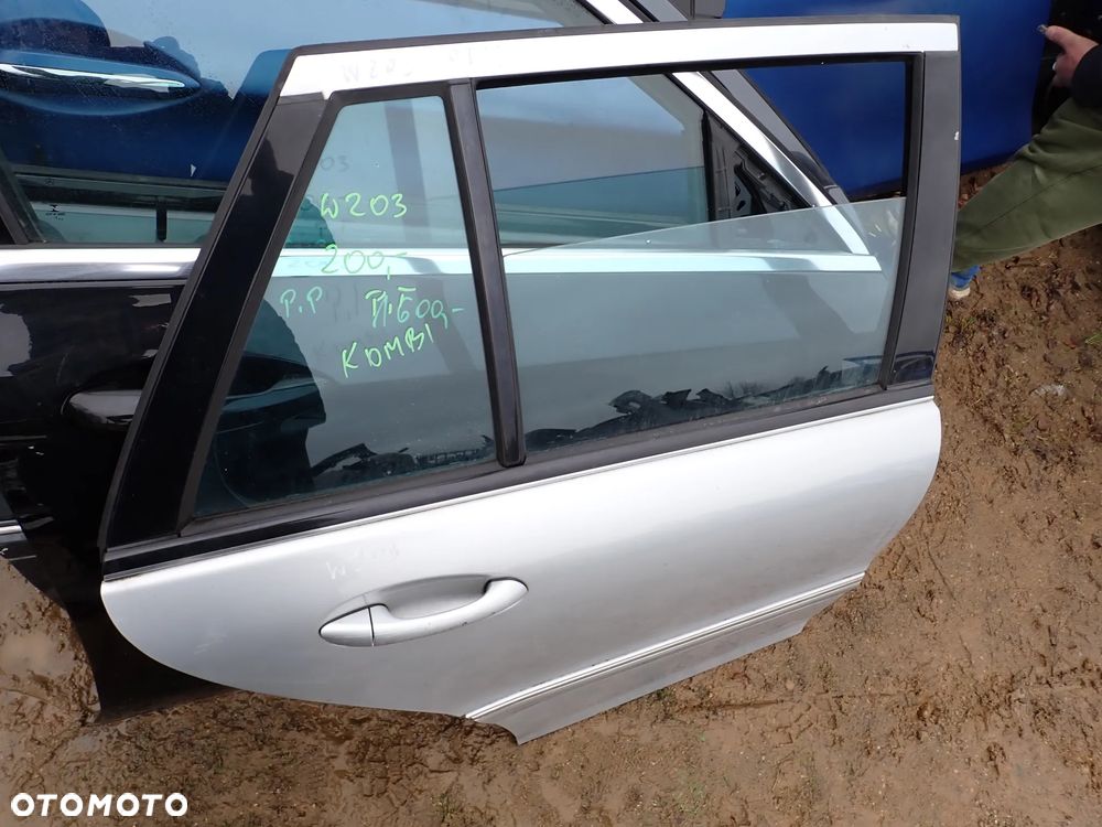 MERCEDES C KLASA W203 KOMBI DRZWI PRAWY TYŁ - 3