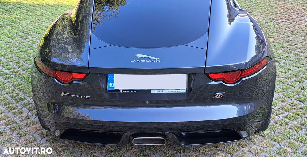 Jaguar F-Type - 4