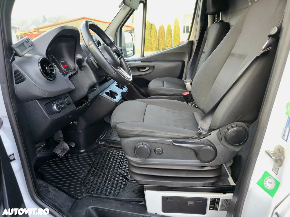 Mercedes-Benz Sprinter - 8