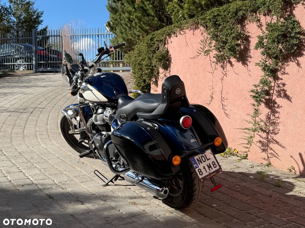 Royal Enfield Super Meteor - 2