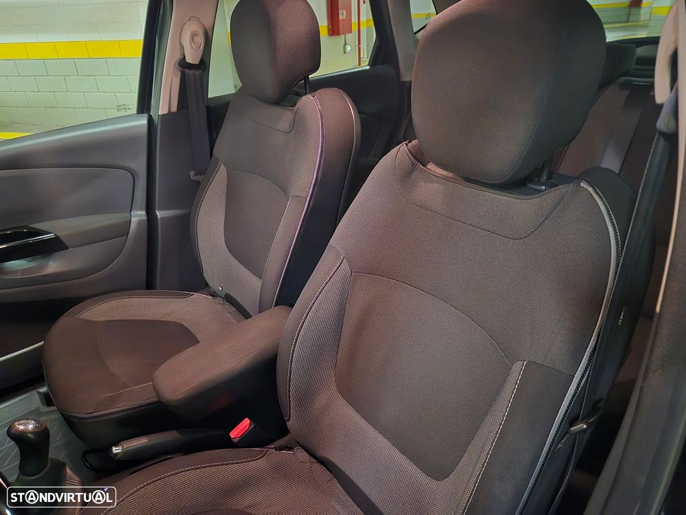 Renault Captur 0.9 TCE Sport - 24