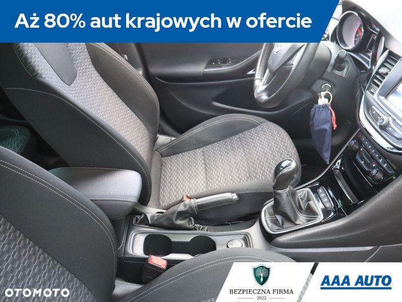 Opel Astra - 11