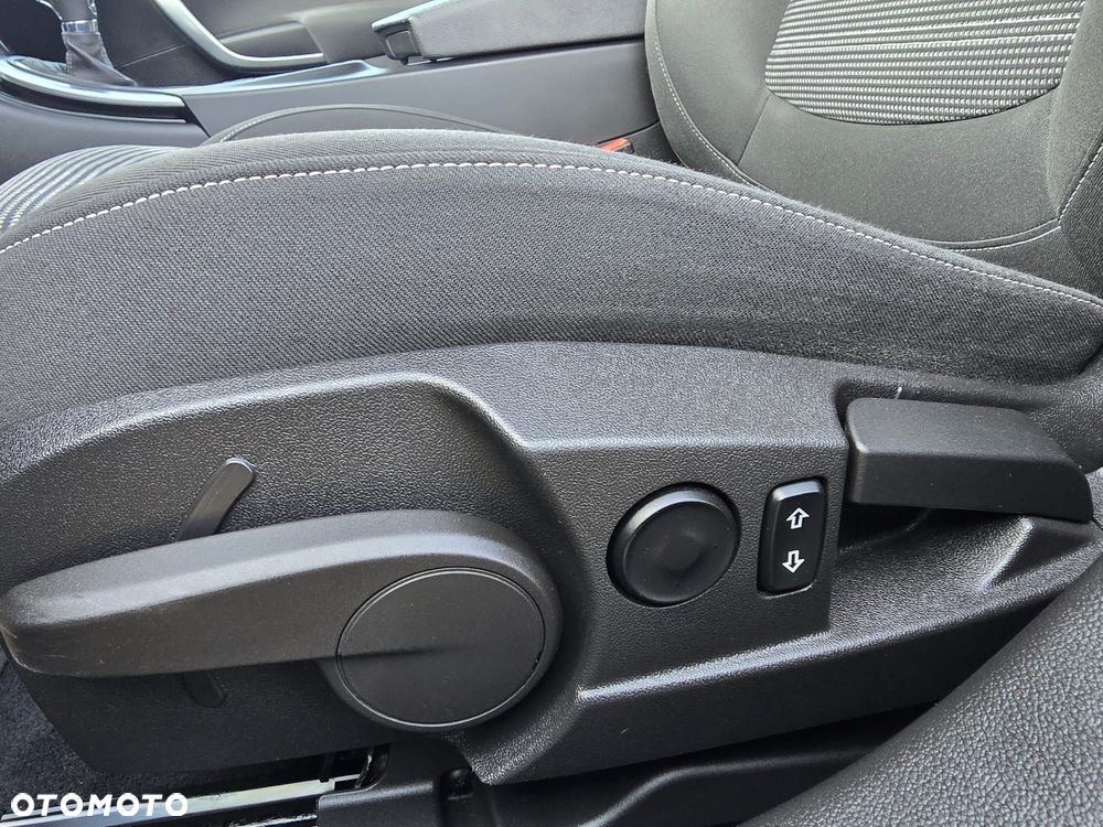 Opel Insignia 2.0 CDTI ecoFLEX Start/Stop Business Innovation - 9