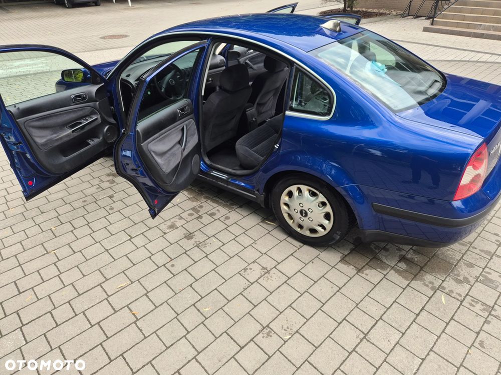 Volkswagen Passat 2.0 Comfortline - 8
