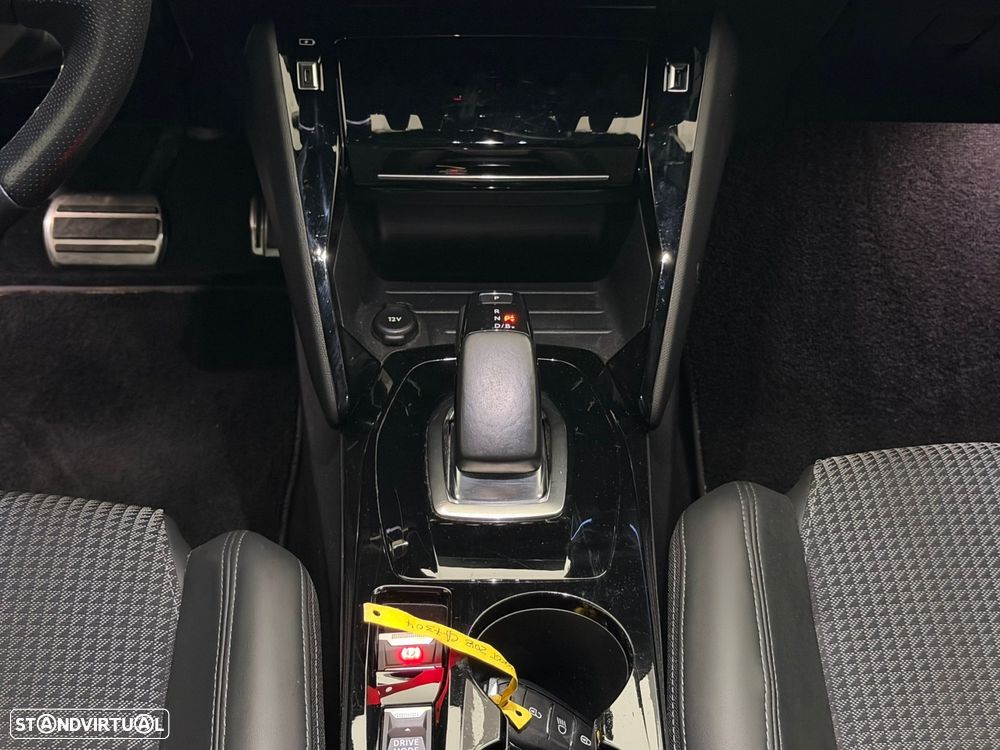 Peugeot e-208 50 kWh GT Line - 24