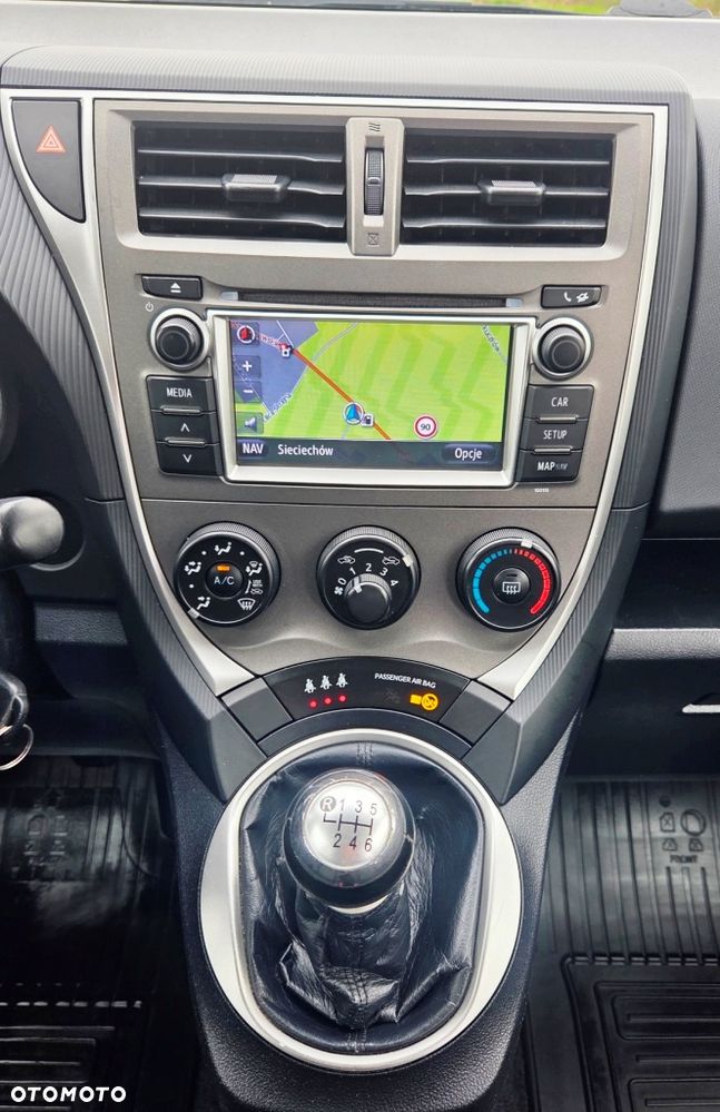 Toyota Verso S 1.33 Premium - 35