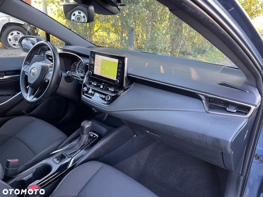 Toyota Corolla 1.8 Hybrid Executive - 12