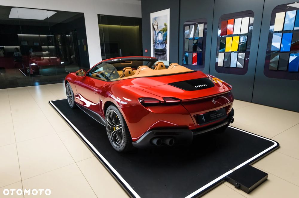 Ferrari Roma Spider - 5