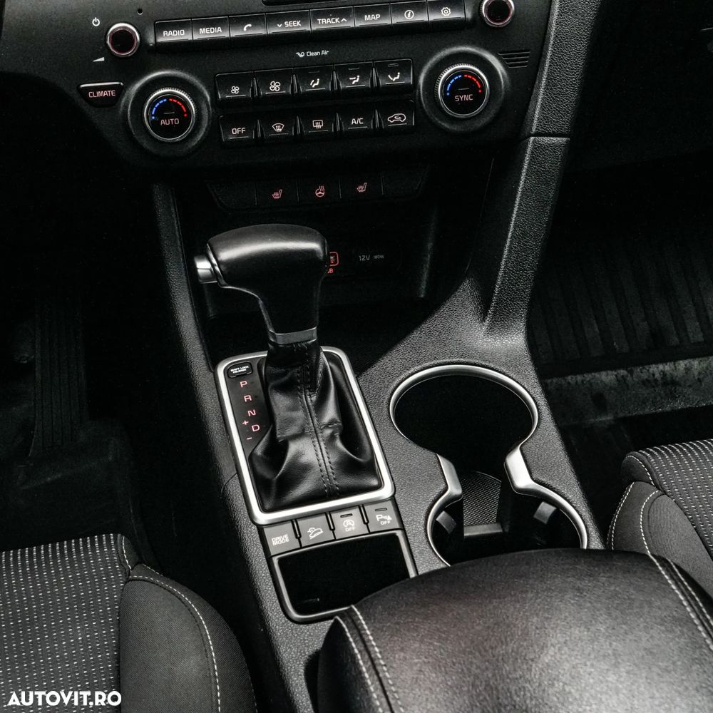 Kia Sportage 1.7 DSL 7DCT 4x2 Style - 19