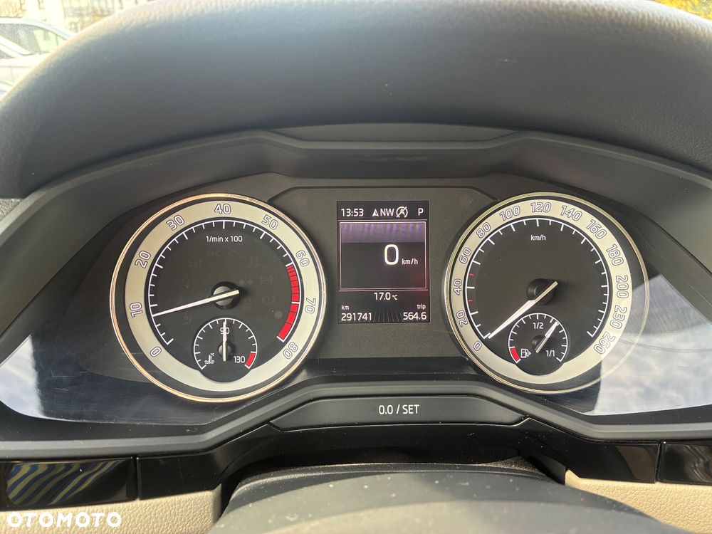 Skoda Superb 1.8 TSI L&K DSG - 12