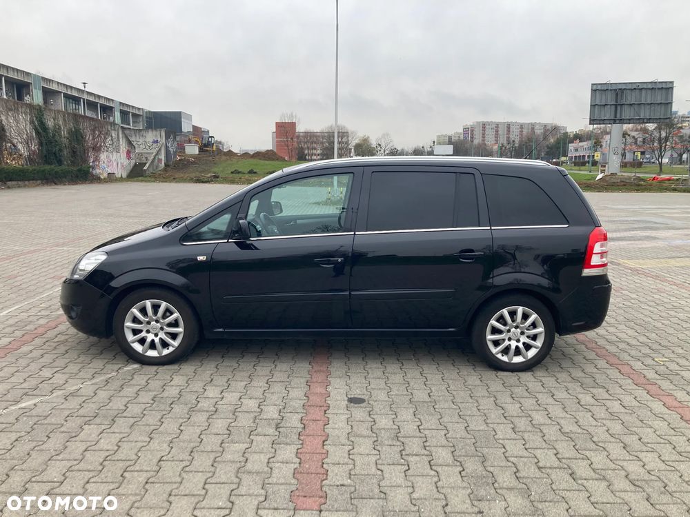 Opel Zafira 1.8 Easytronic Cosmo - 3