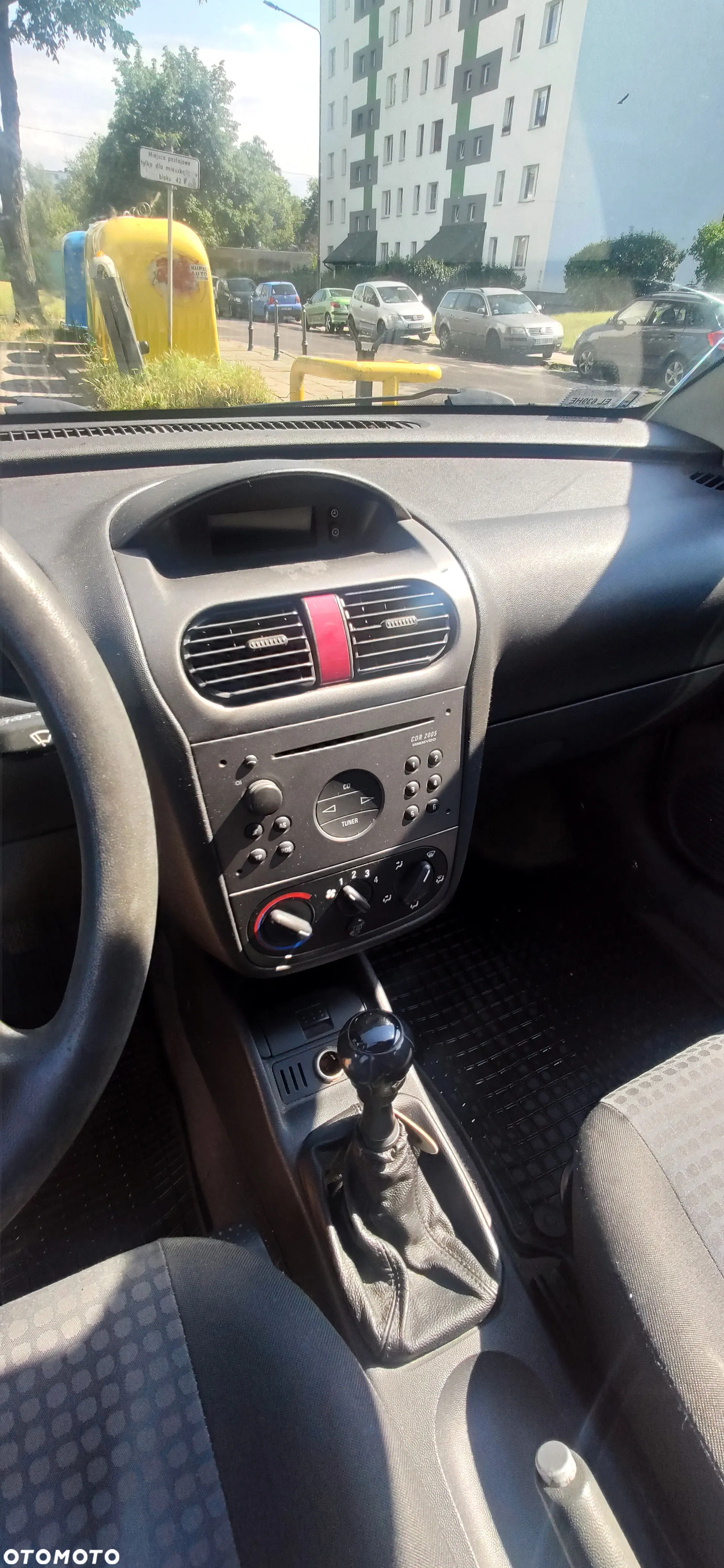 Opel Corsa 1.2 16V Cosmo - 4