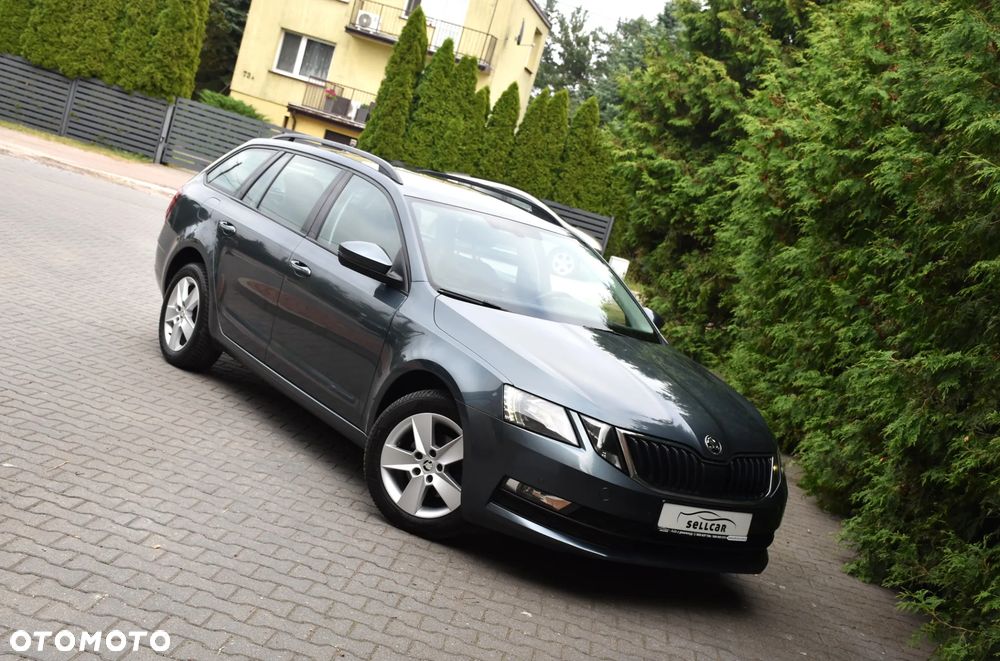 Skoda Octavia 1.6 TDI DSG Style - 3