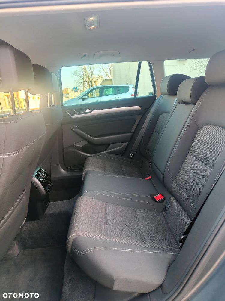 Volkswagen Passat 2.0 TDI (BlueMotion Technology) Comfortline - 13