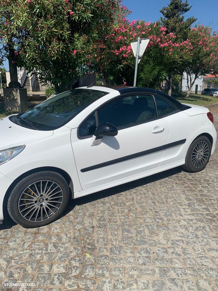 Peugeot 207 CC 1.6 HDi FAP Sport - 2