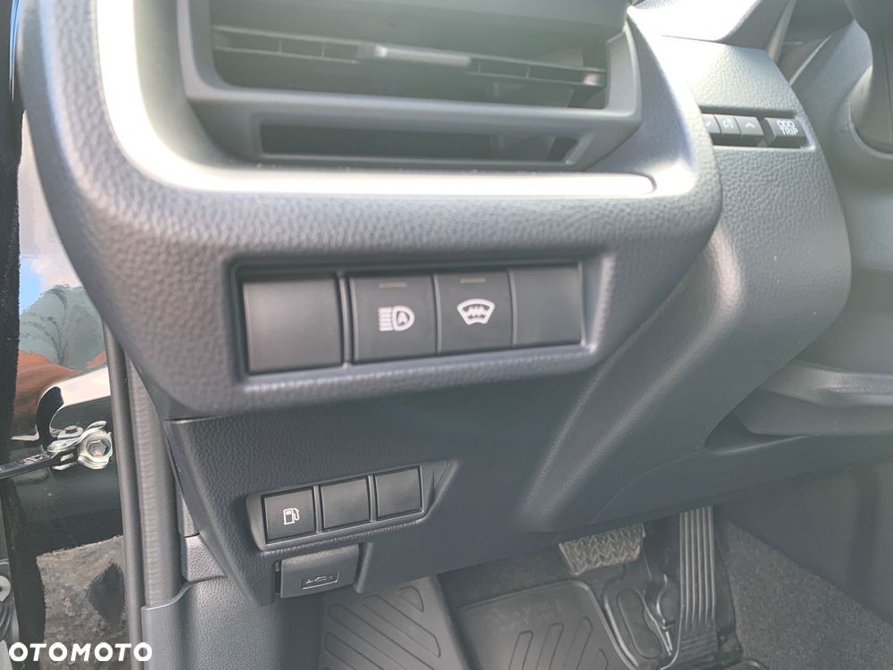Toyota Prius Hybrid Executive - 15