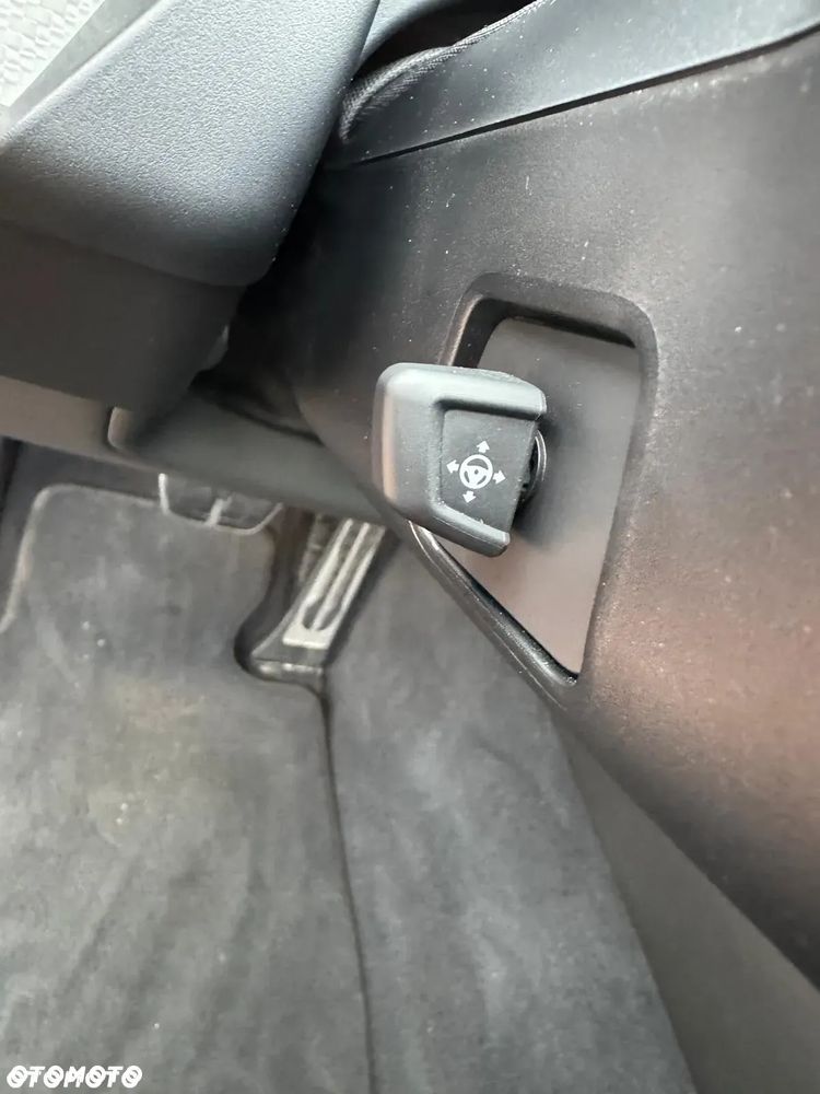 BMW Seria 5 520i mHEV M Sport - 18