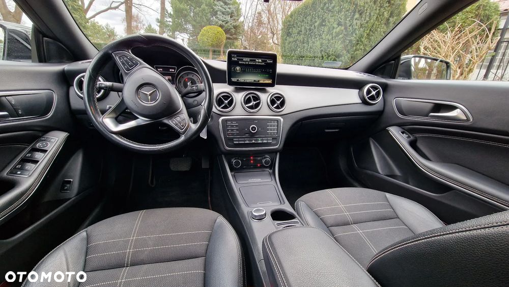 Mercedes-Benz CLA - 2