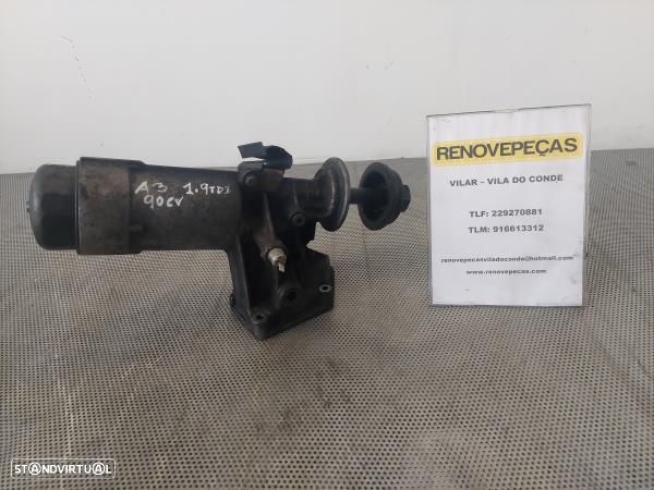 Copo / Corpo / Suporte Filtro Audi A3 (8L1) - 1