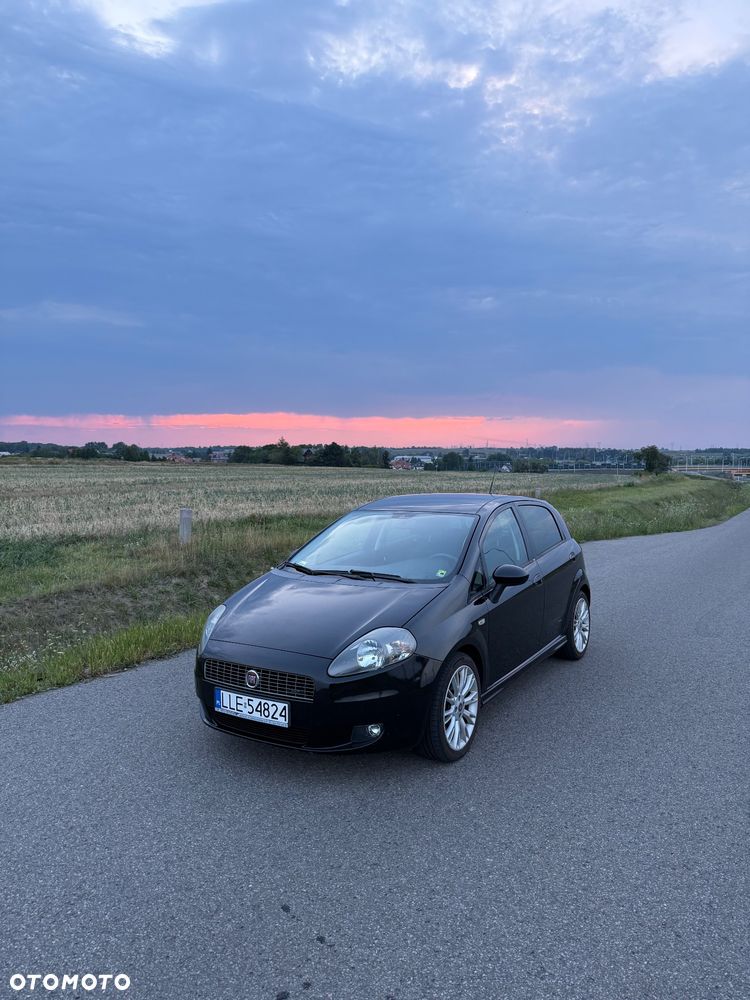 Fiat Grande Punto - 9