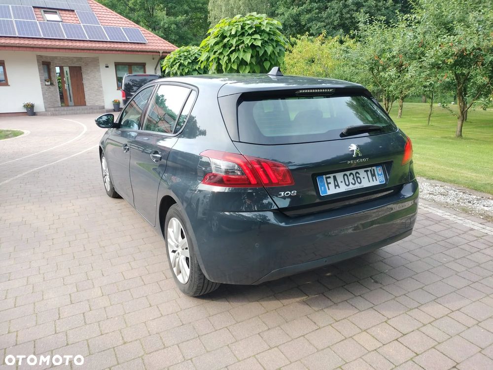 Peugeot 308 BlueHDi 130 EAT6 Stop & Start Active - 8