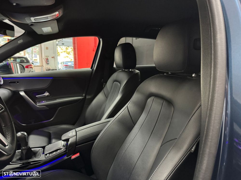 Mercedes-Benz A 180 d Style Plus - 23