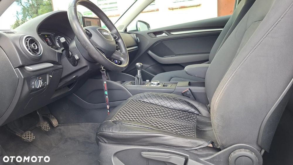 Audi A3 3-drzwiowe 1.4 TFSI Premiere Edition - 7
