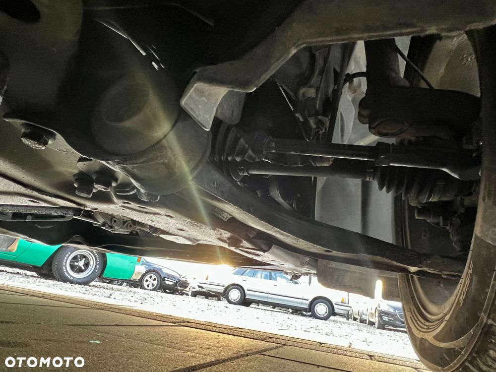 Ford Mondeo - 26