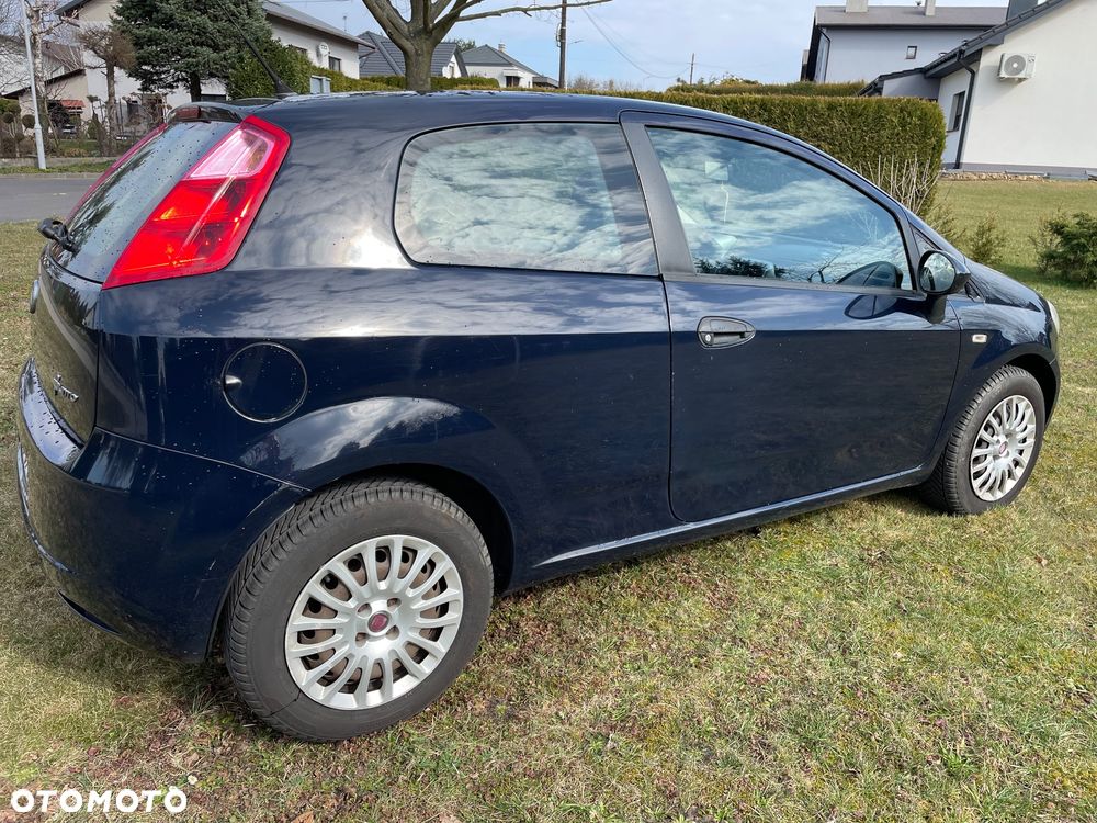 Fiat Punto - 18