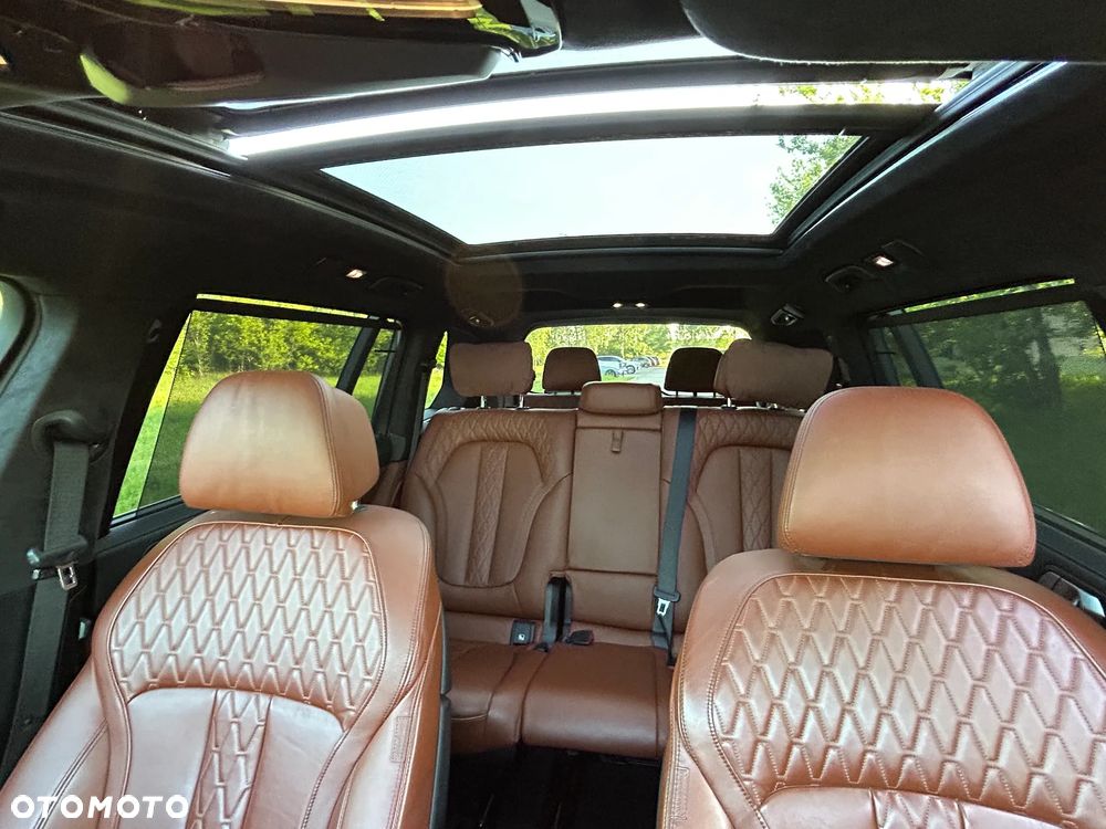 BMW X7 - 30