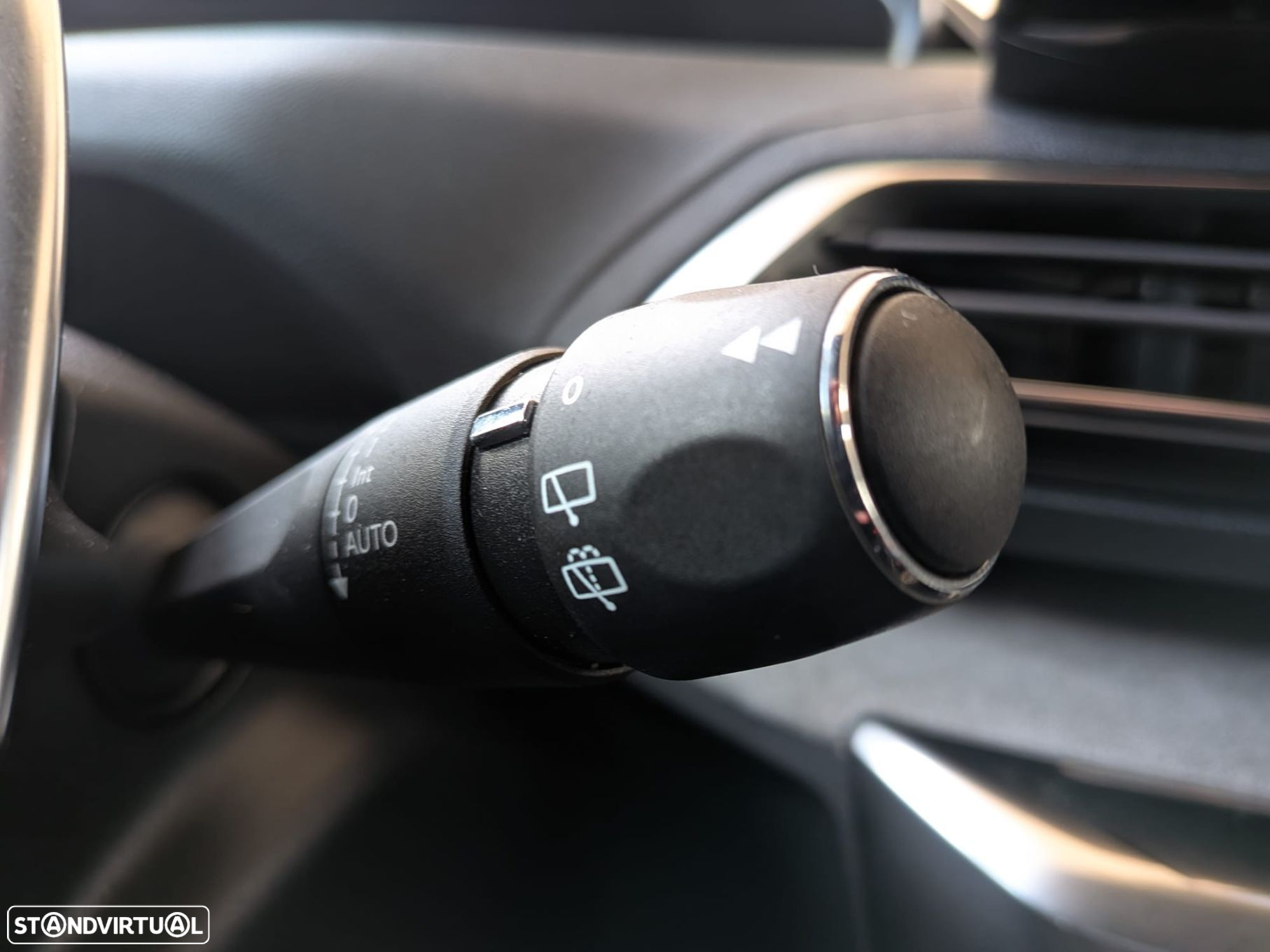 Peugeot 5008 1.5 BlueHDi Allure Pack EAT8 - 25