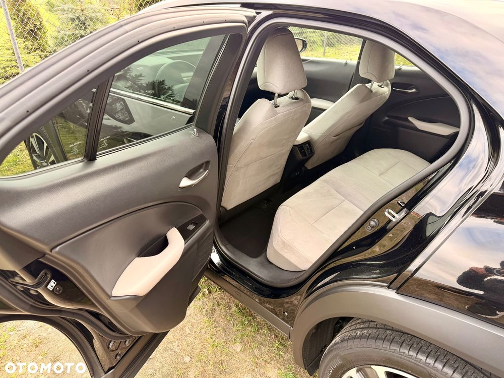 Lexus UX - 9