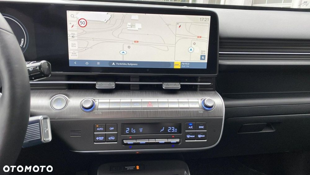 Hyundai Kona Electric 65kWh Executive - 12