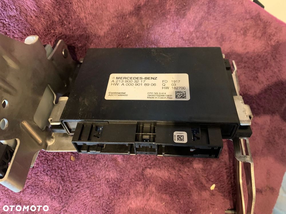 STEROWNIKI MODUŁY SKRZYNI BIEGÓW NAPIĘCIA MERCEDES E-KLASA W213 KOMBI A2139003217 A2059053414 - 2