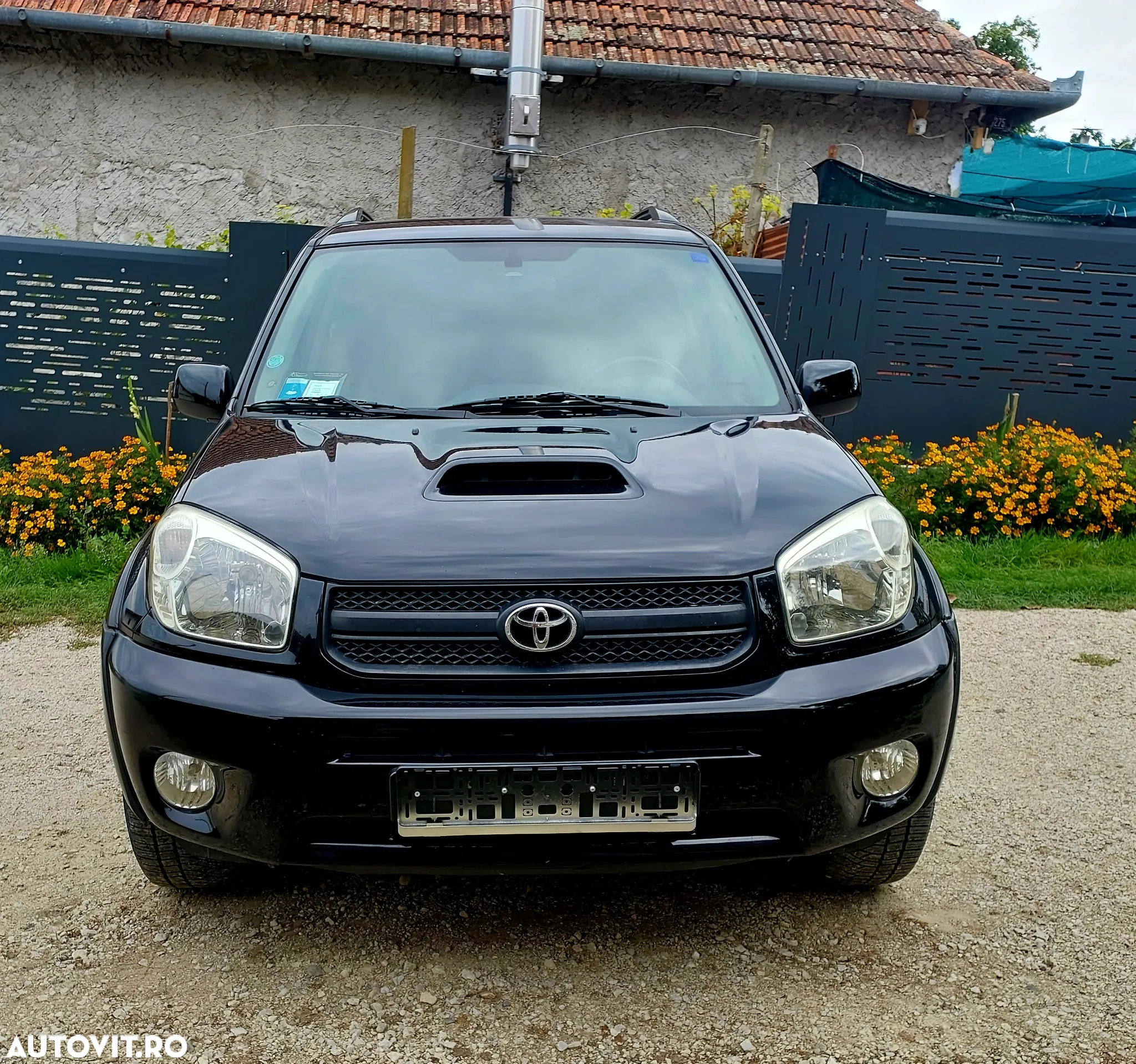 Toyota RAV4 2.0 D-4D Luna - 2
